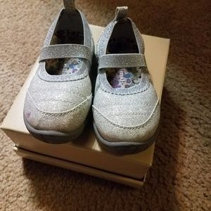 Silver shoes size 5